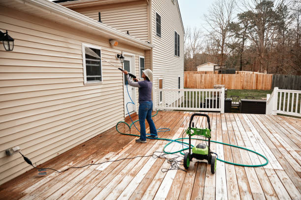 Best Roof Power Washing Services  in Chinook, MT